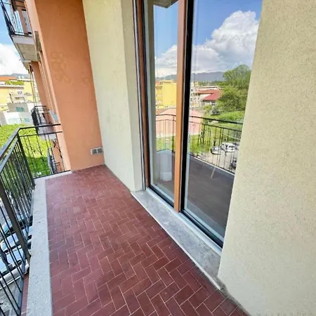 Interno 5 -