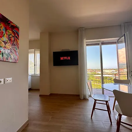 Interno 5 - * Sarzana