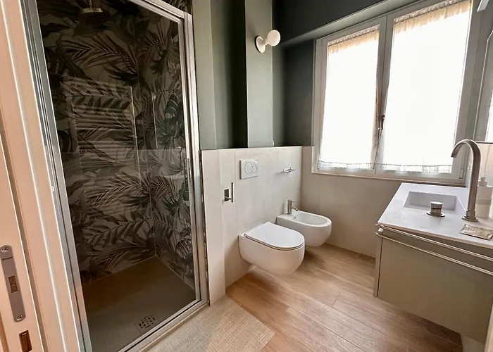 Interno 5 - *