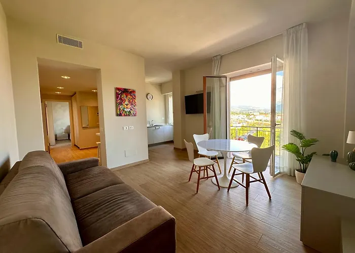 Interno 5 -