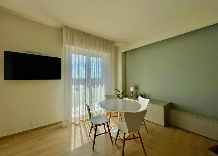 Interno 5 - Apartamento *