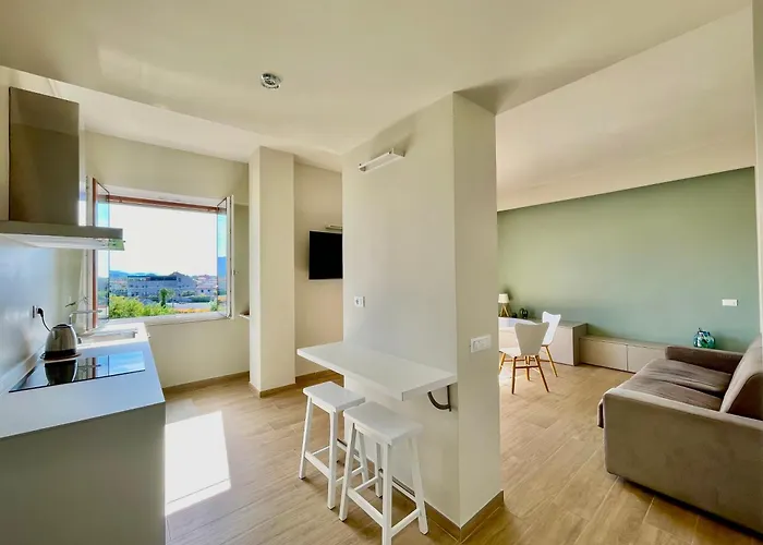 Interno 5 - Apartamento Sarzana