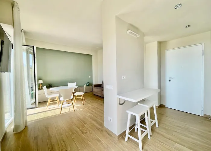 Apartamento Interno 5 - *